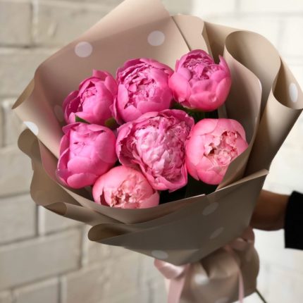 7 пионов 2500р
